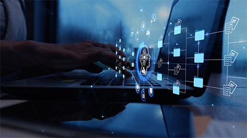 Junge Leute schauen gemeinsam auf ein iPad